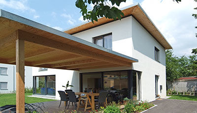 Hämmerle-Außen-mit-Terrasse